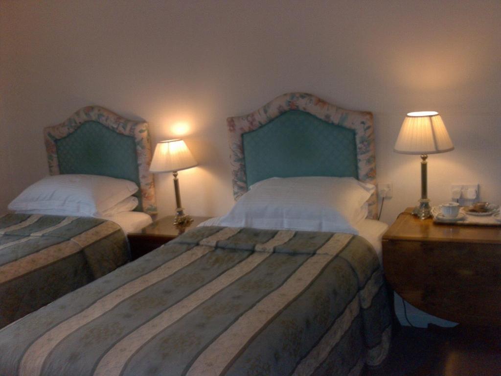 Grimstock Country House Hotel Birmingham Room photo